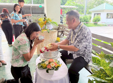 กิจกรรมสืบสานวัฒนธรรมไทย เนื่องในเทศกาลวันสงกรานต์ ประจำปี ... พารามิเตอร์รูปภาพ 12